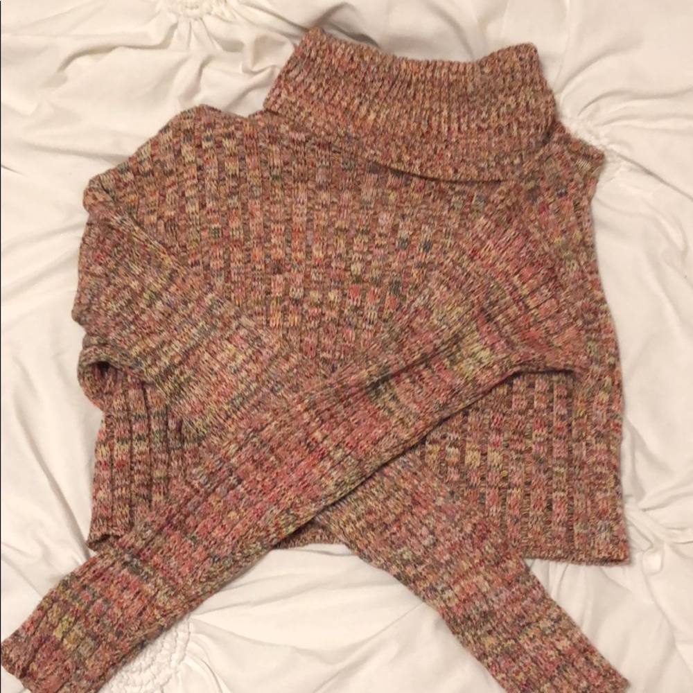 Loose turtle neck crop sweater